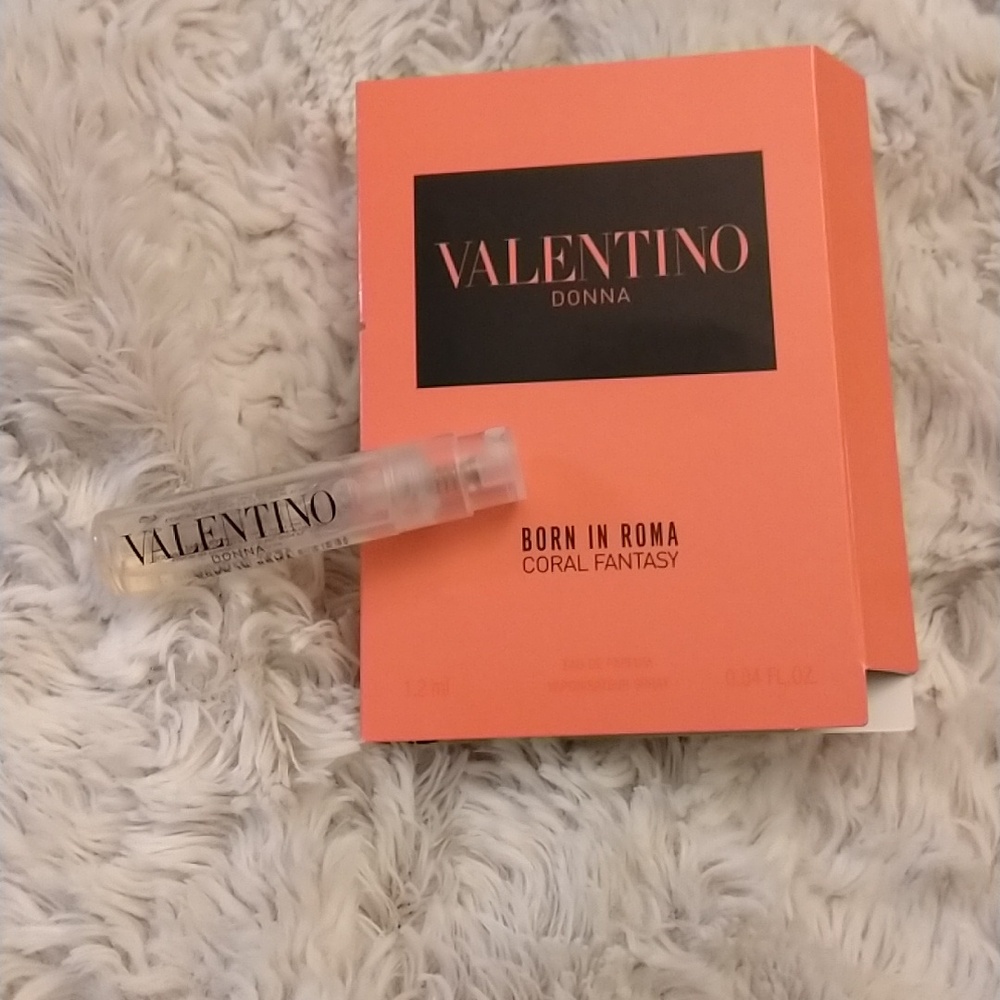 Valentino Sample Card - Picture 2 of 3
